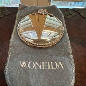 Oneida Silverplate Oval Hand Mirror Floral Top